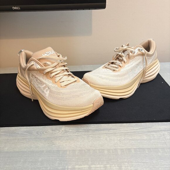 HOKA Bondi 8 — Men’s 11D — 1123202-SSEG (Shifting Sand/Eggnog)